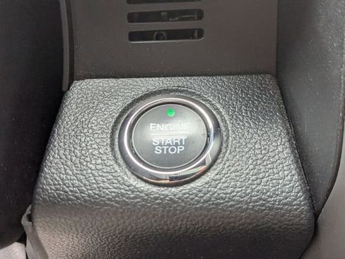 Certified 2018 Ford F150 Platinum w/ Equipment Group 701A Luxury image 19