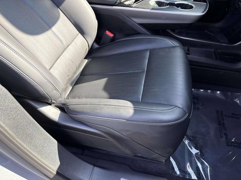 Used 2024 Cadillac Lyriq Luxury AWD/4WD image 27