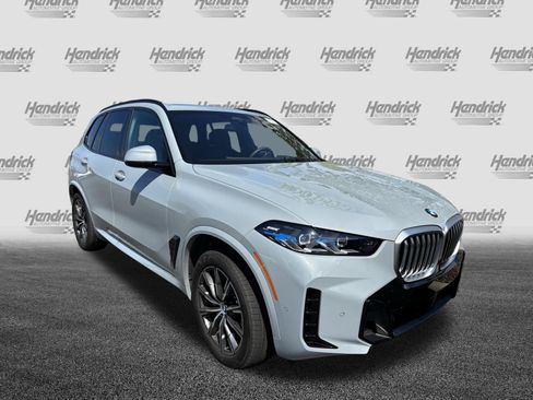 Used 2026 BMW X5 sDrive40i RWD image 2