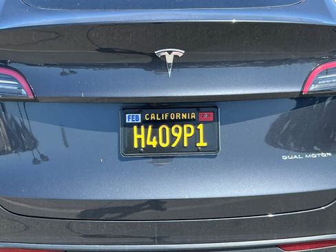 Used 2024 Tesla Model Y Long Range image 19