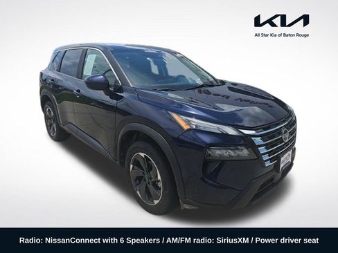 Used 2025 Nissan Rogue SV FWD image 1