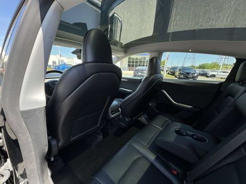 Used 2023 Tesla Model Y Long Range AWD/4WD image 27