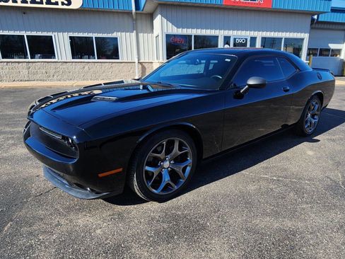 Used 2015 Dodge Challenger R/T w/ Quick Order Package 28B R/T image 6