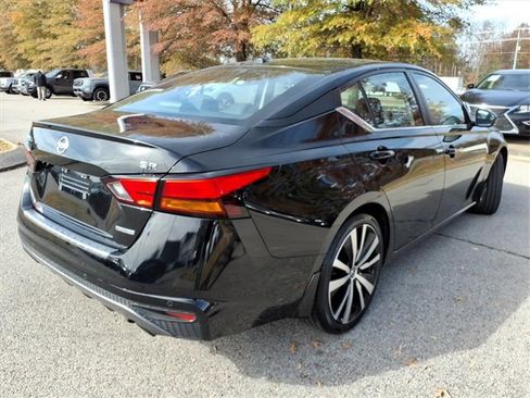 Used 2022 Nissan Altima 2.0 SR image 15