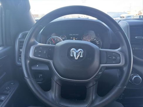 Used 2024 RAM 2500 Tradesman w/ Chrome Appearance Group image 19