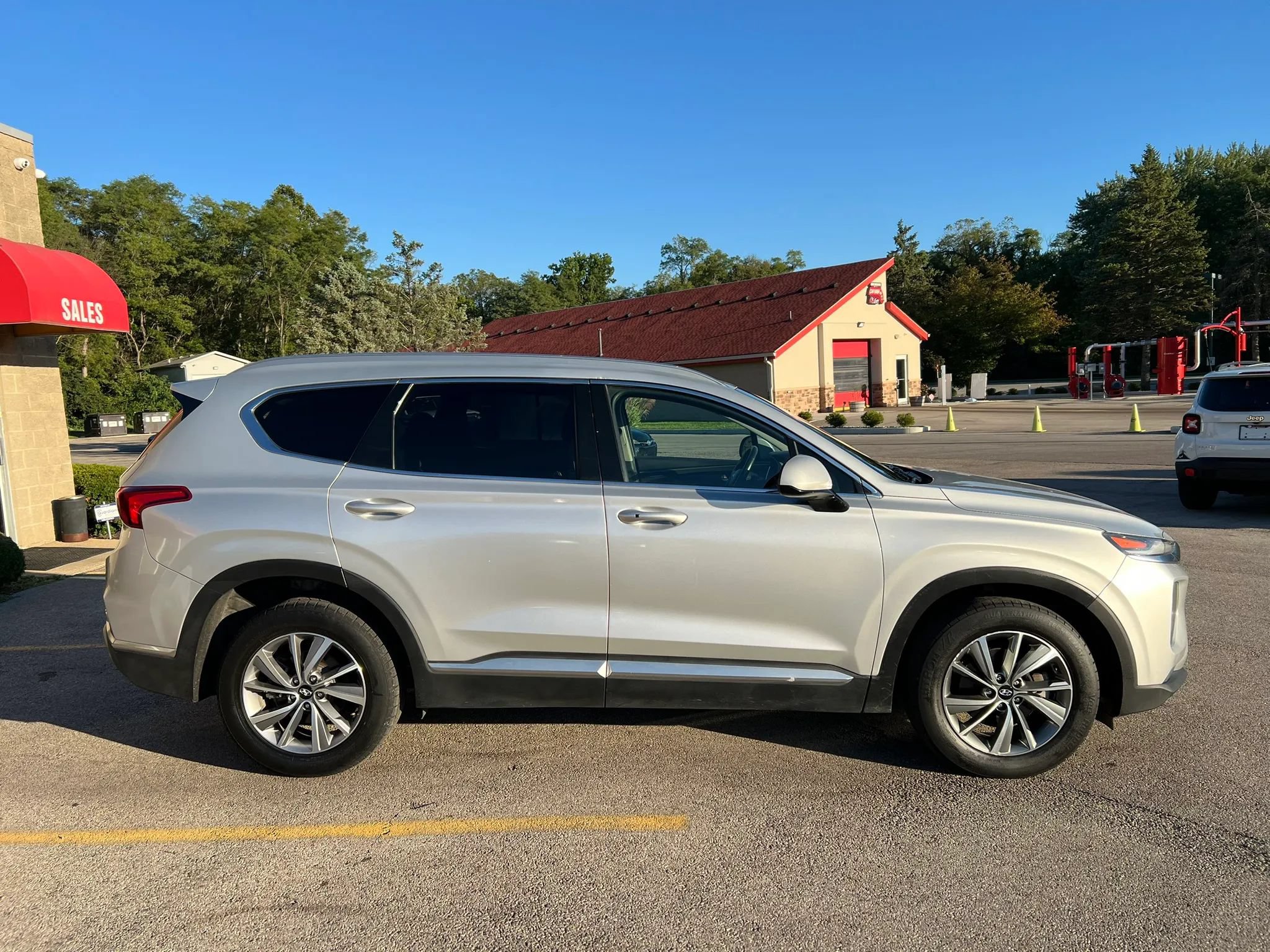 Used 2019 Hyundai Santa Fe SEL AWD/4WD image 4