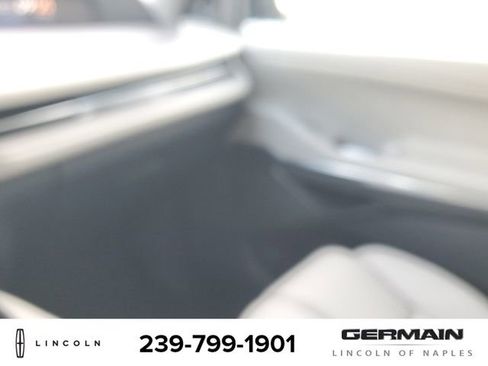 New 2025 Lincoln Navigator L Reserve image 33