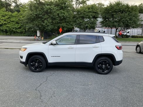 Used 2018 Jeep Compass Latitude AWD/4WD image 8