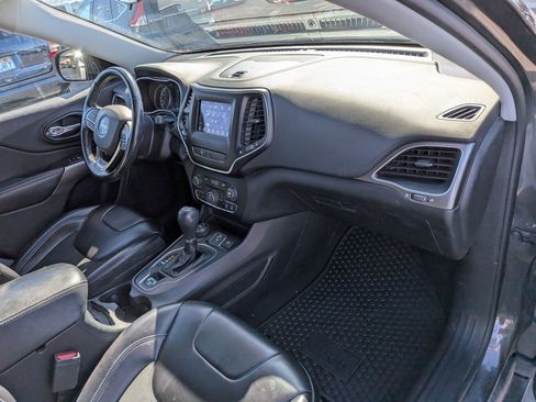 Used 2020 Jeep Cherokee Latitude Plus w/ Cold Weather Group image 33