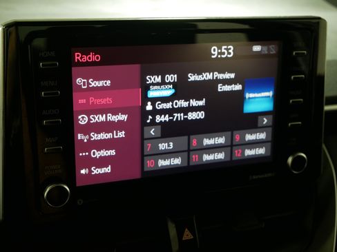 Used 2021 Toyota Corolla LE image 22