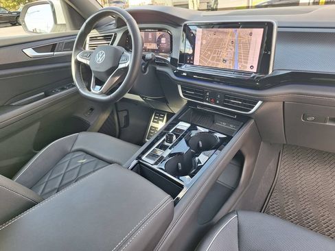 Used 2026 Volkswagen Atlas Cross Sport SEL Premium R-Line AWD/4WD image 24