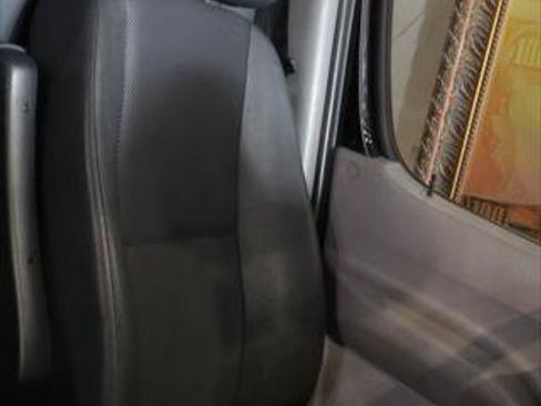 Used 2018 Mercedes-Benz Sprinter 2500 image 16