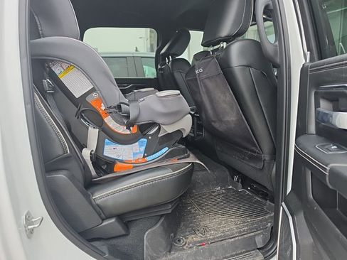 Used 2022 RAM 2500 Laramie image 12