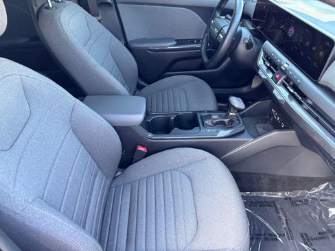 Used 2025 Kia K4 EX FWD image 14