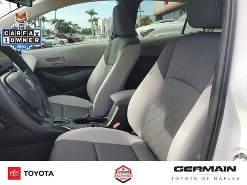 Used 2025 Toyota Corolla LE w/ Convenience Package FWD image 19