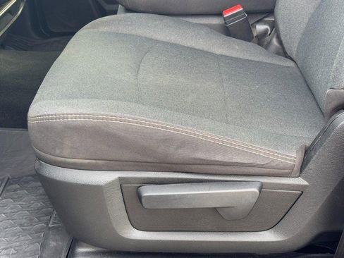 Used 2024 RAM 3500 Tradesman w/ Chrome Appearance Group image 28