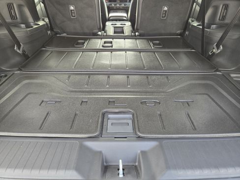 Certified 2025 Honda Pilot Touring image 28