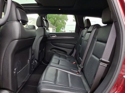 Used 2021 Jeep Grand Cherokee Limited w/ Luxury Group II AWD/4WD image 10