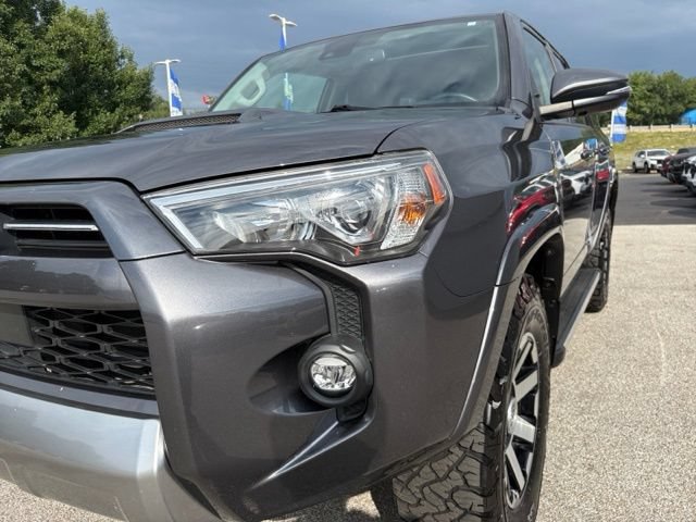 Used 2021 Toyota 4Runner TRD Off-Road Premium w/ Moonroof Package AWD/4WD image 22