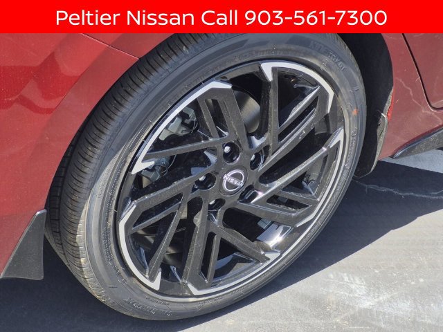 New 2026 Nissan Sentra SR w/ SR Premium Package FWD image 5