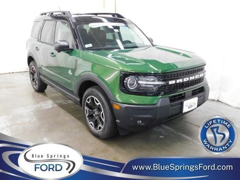 New 2025 Ford Bronco Sport Outer Banks w/ Outer Banks Tech Package+ AWD/4WD image 1