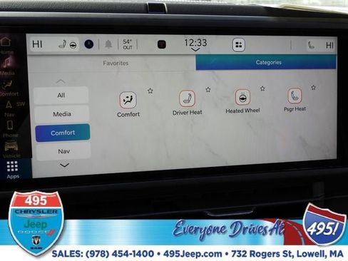 New 2025 Jeep Wrangler Sahara w/ Technology Group image 31