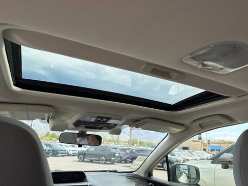 Used 2020 Subaru Crosstrek 2.0i Premium w/ Moonroof Package 2 AWD/4WD image 26