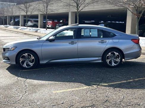 Certified 2018 Honda Accord EX-L image 2