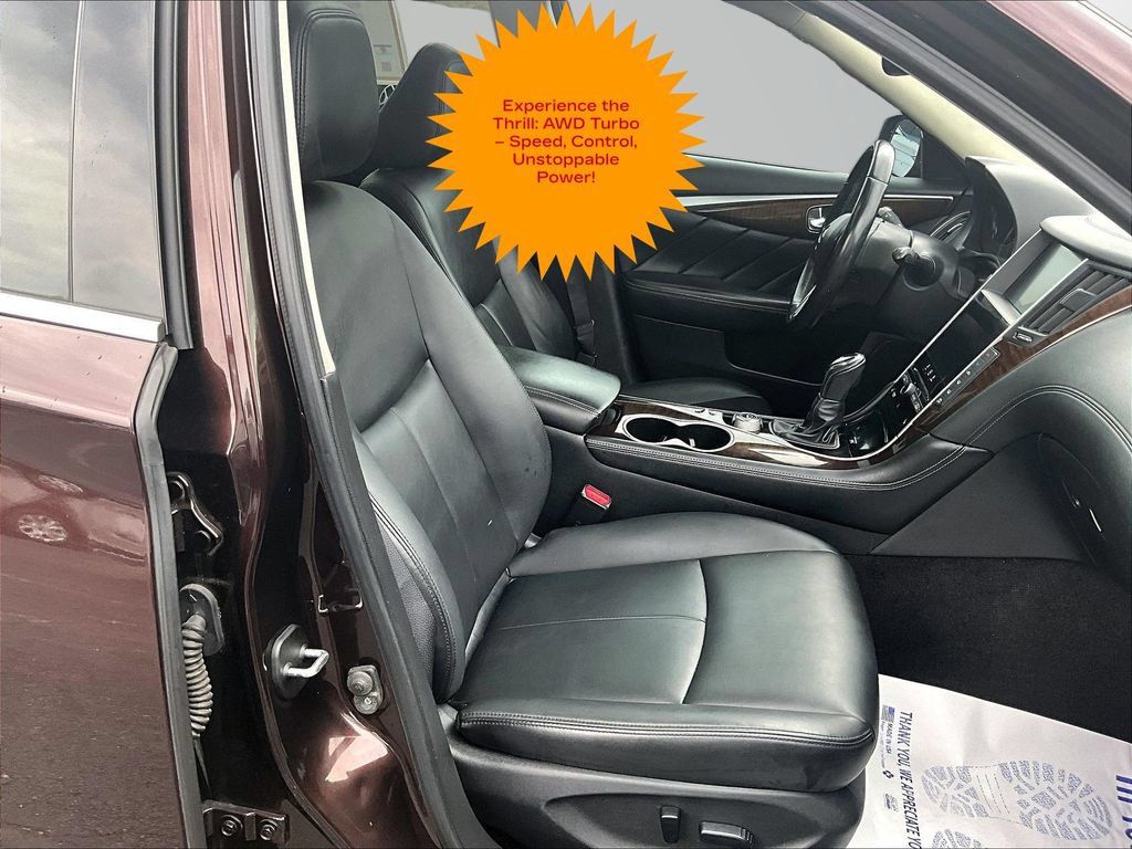 Used 2019 INFINITI Q50 Luxe w/ Essential Package (3.0T Luxe) AWD/4WD image 7