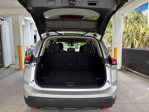 Used 2025 Nissan Rogue SV AWD/4WD image 32