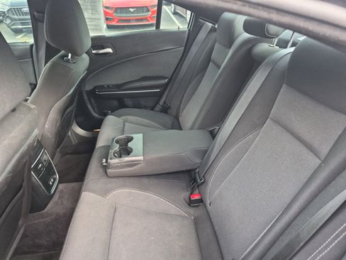 Used 2017 Dodge Charger SE w/ Popular Equipment Group RWD image 15