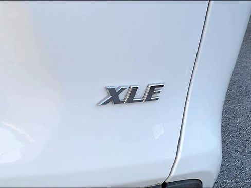 Used 2023 Toyota RAV4 XLE w/ Convenience Package image 10