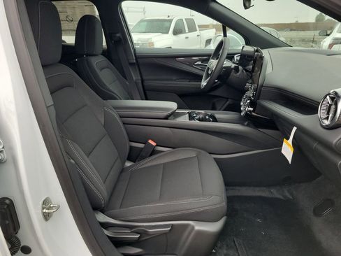 New 2026 Chevrolet Blazer EV LT image 13