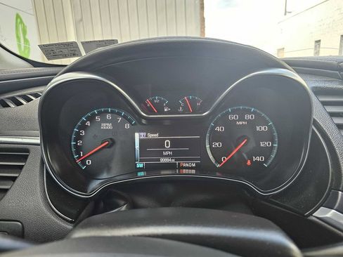 Used 2014 Chevrolet Impala LT w/ Convenience Package FWD image 21