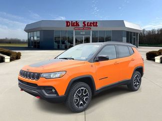 New 2026 Jeep Compass Trailhawk w/ Sun, Sound & Navigation Group video 2