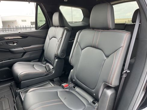 Certified 2025 Honda Pilot TrailSport image 29