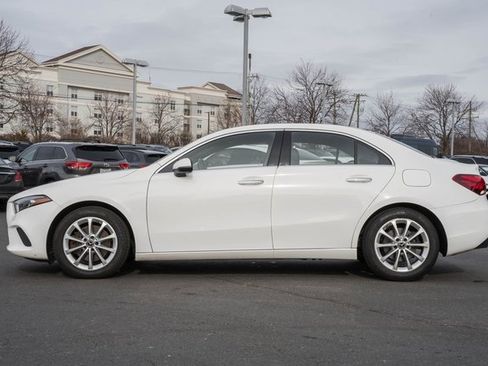 Used 2019 Mercedes-Benz A 220 4MATIC image 4