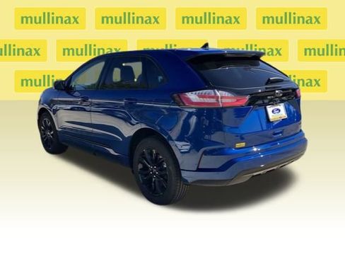 New 2024 Ford Edge SE w/ Black Appearance Package image 4