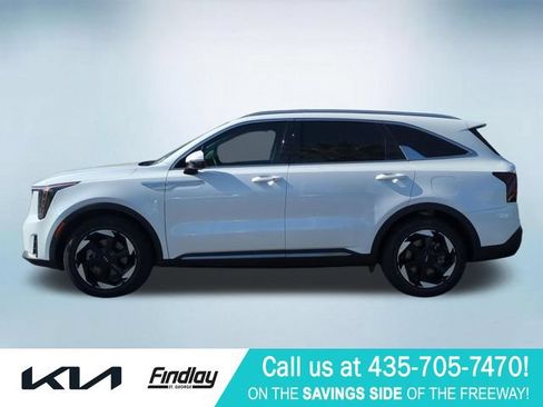 Used 2025 Kia Sorento EX AWD/4WD image 4