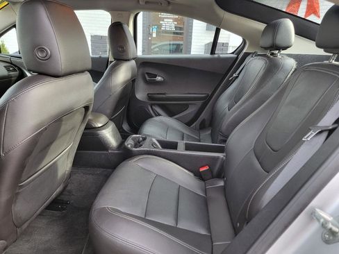 Used 2015 Chevrolet Volt Premium w/ Premium Trim Package FWD image 21