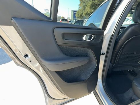 Used 2023 Volvo XC40 B5 Plus w/ Protection Package Premier image 13