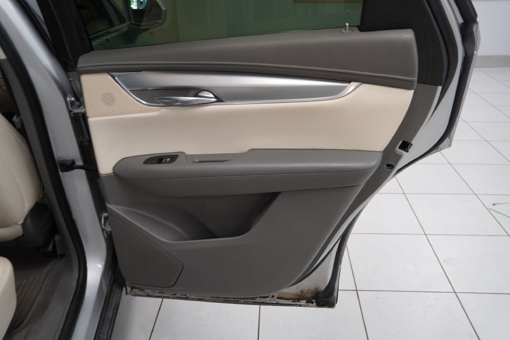 Used 2019 Cadillac XT5 Luxury AWD/4WD image 24