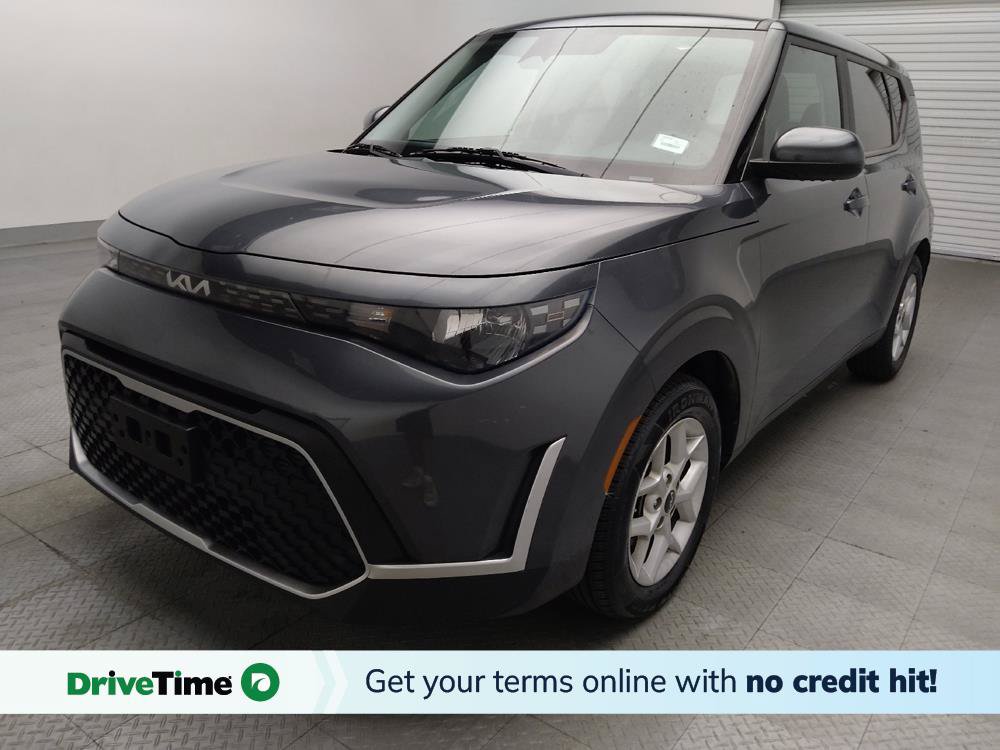 Used 2023 Kia Soul LX w/ Option Group 015 FWD image 1