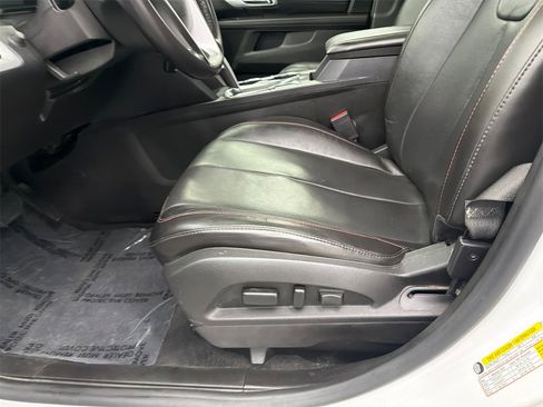 Used 2015 GMC Terrain SLT w/ Open Road Package image 10