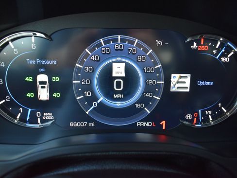 Used 2018 Cadillac Escalade Premium Luxury image 17