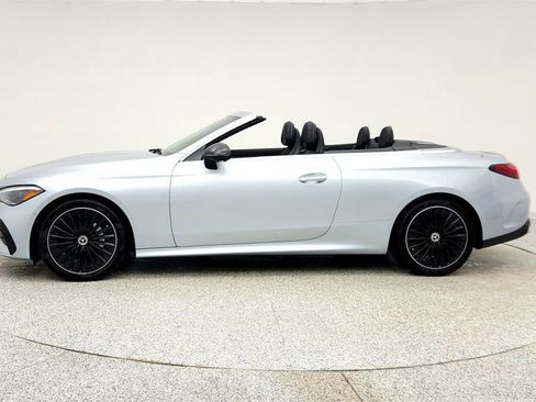 Used 2025 Mercedes-Benz CLE 300 4MATIC Cabriolet image 8