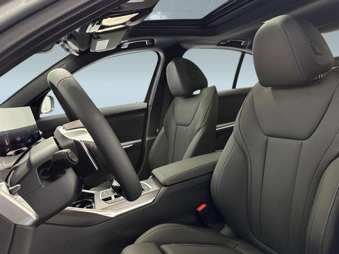 Used 2026 BMW 330i Sedan w/ Premium Package image 14