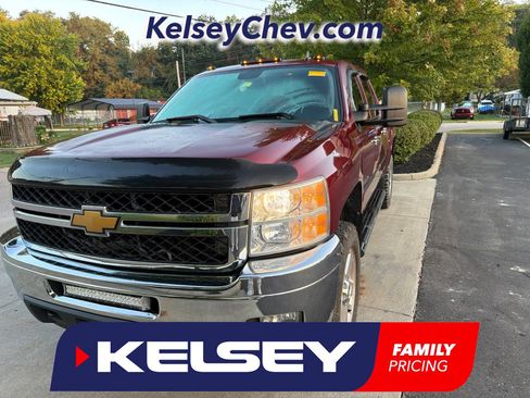 Used 2014 Chevrolet Silverado 2500 LT w/ Custom Sport Truck Package AWD/4WD image 1