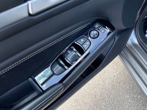 Used 2023 Nissan Altima 2.5 SV w/ SV Premium Package image 10