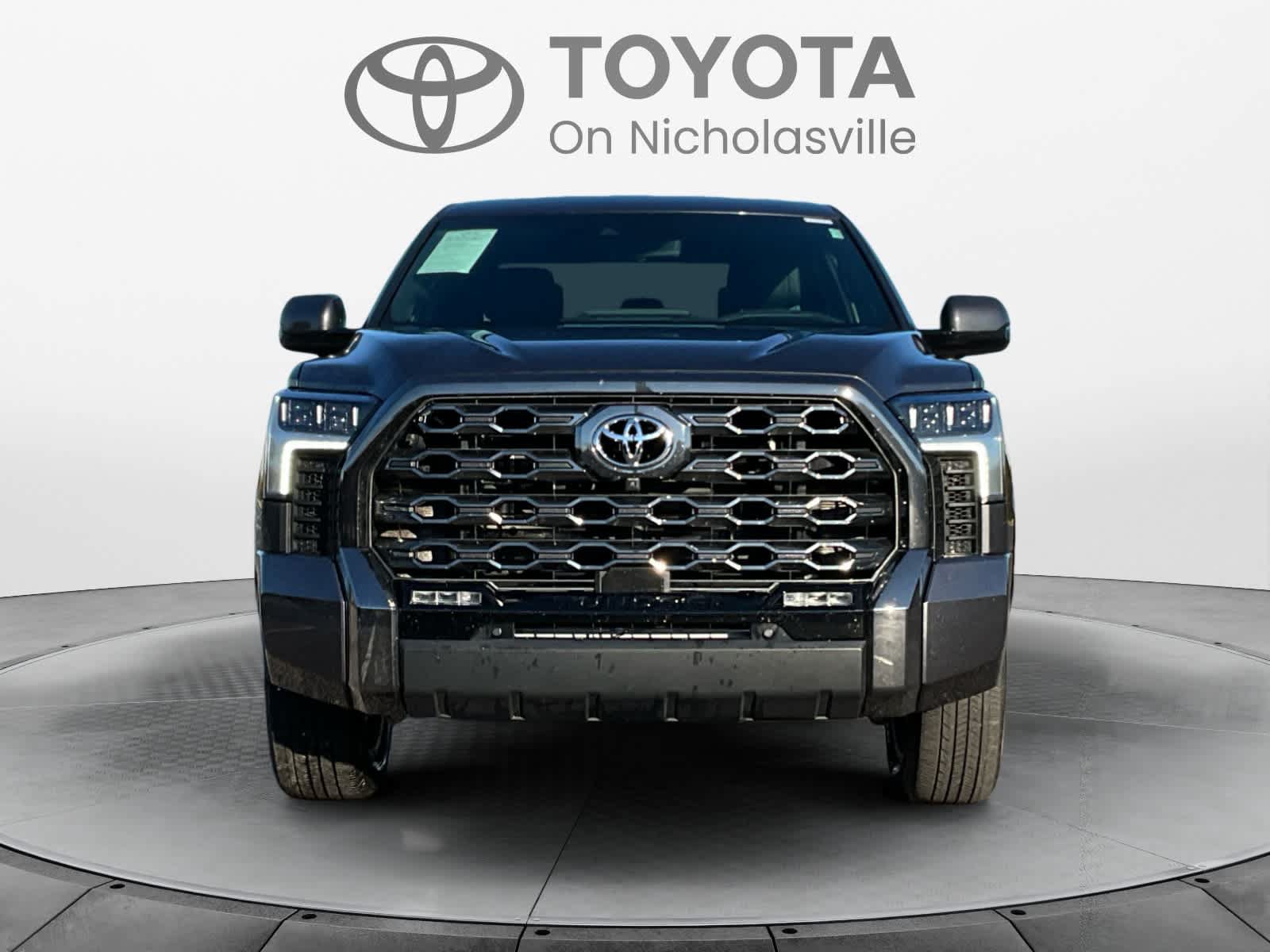 Used 2023 Toyota Tundra Platinum AWD/4WD image 8